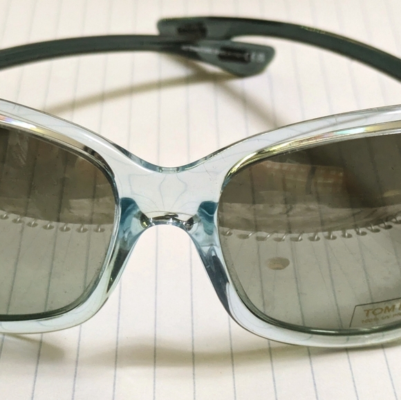 Sunglasses 😎 - Picture 3 of 12